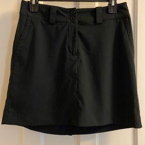 Nike golf skort, black dri-fit size 2 EUC